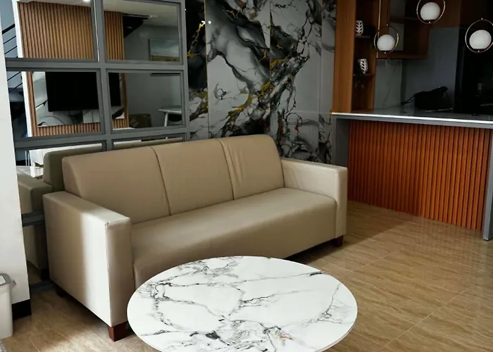 Luxury Loft At Crown Regency